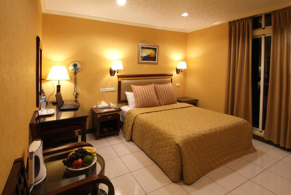 Puti Commercial Hotel Long Đàm Ngoại thất bức ảnh